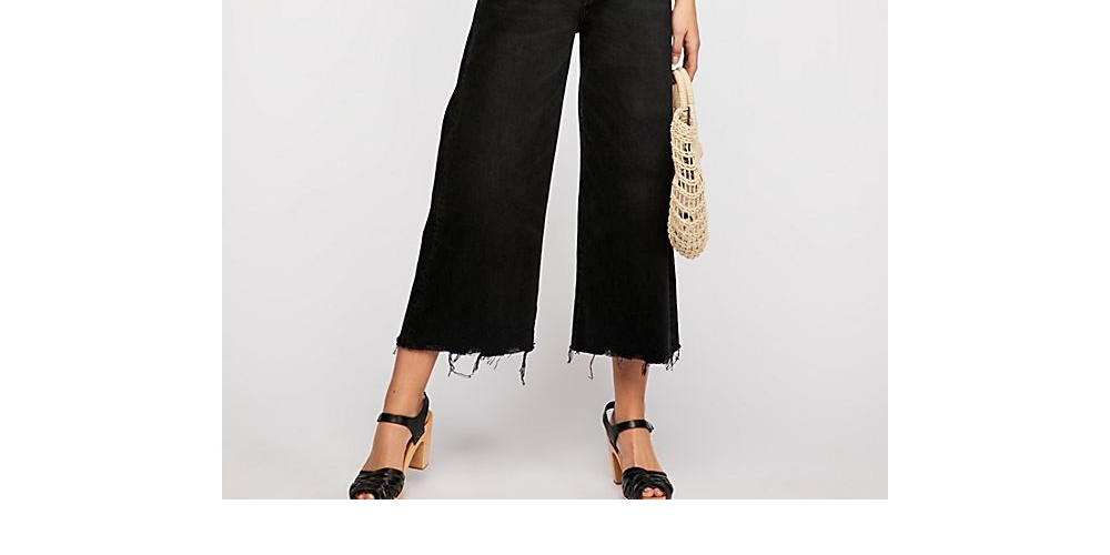 Calça jeans feminina Levi's Classic Cropped Wide Leg Preta Tamanho 4