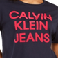 Camiseta jeans feminina Calvin Klein cropped com logo azul tamanho G