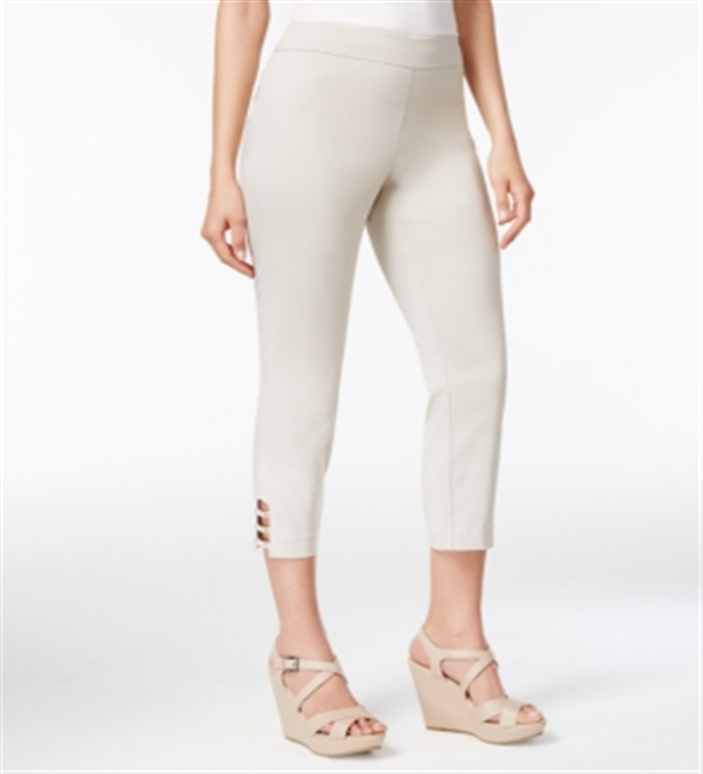 Calça Capri Feminina JM Collection com Detalhe de Lattice e Detalhe Rosa Tamanho P