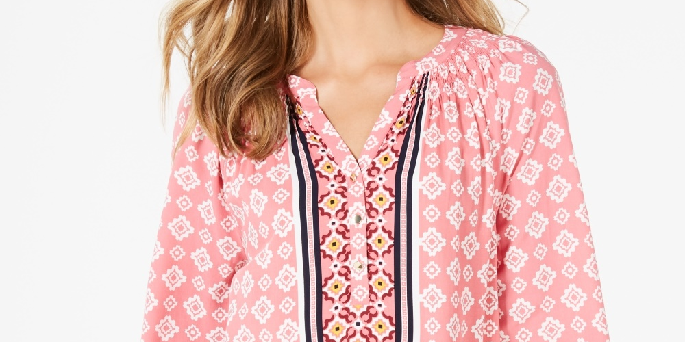 Top feminino estampado com decote dividido e manga 3/4, tamanho pequeno e médio, rosa