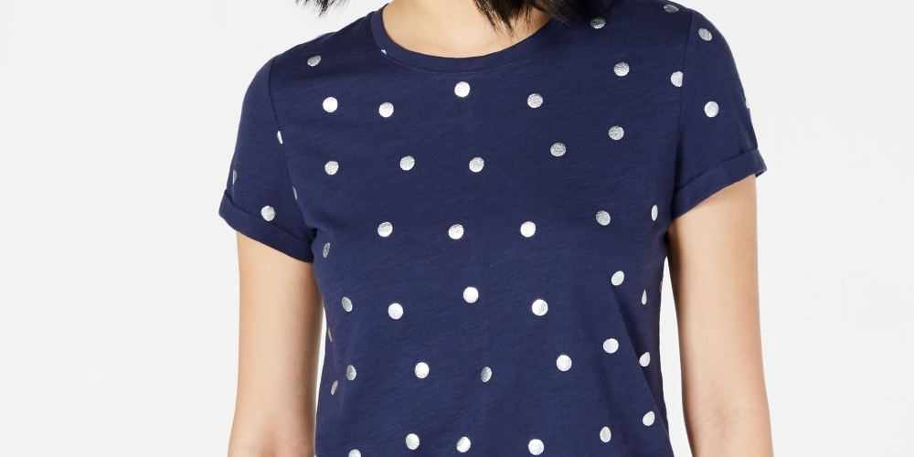 Camiseta feminina de bolinhas metálicas Maison Jules, azul, tamanho pequeno