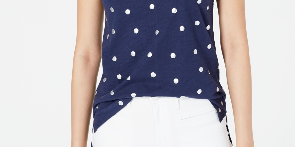 Camiseta feminina de bolinhas metálicas Maison Jules, azul, tamanho pequeno