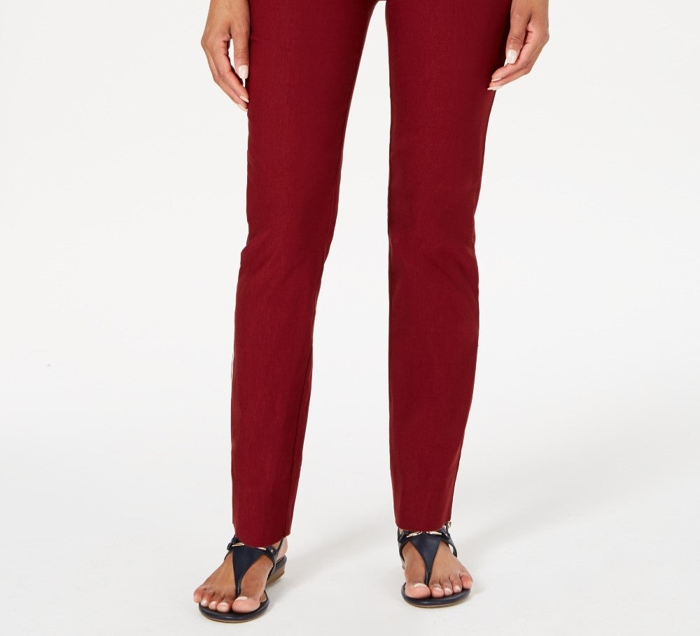 Calça skinny Chelsea Tummy Control feminina Charter Club, tamanho 18, vinho