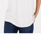 Blusa feminina estilo &amp; co com jugo bordado e acabamento com babados, branca, tamanho médio