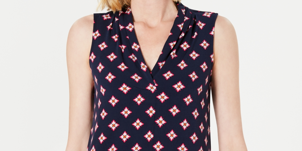 Blusa estampada feminina Charter Club Petite com decote em V, azul, tamanho PXL