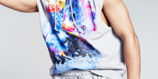 E agora este moletom com capuz gráfico sem mangas masculino cinza tamanho pequeno