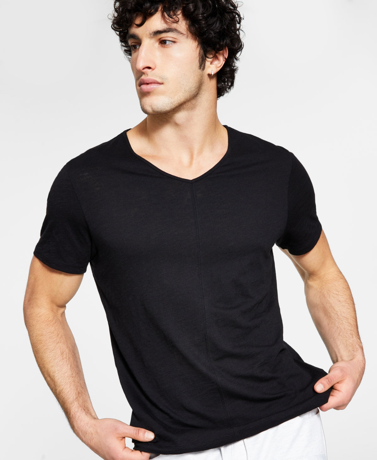 Camiseta masculina sólida com decote em V da Inc International Concepts, preta, tamanho P