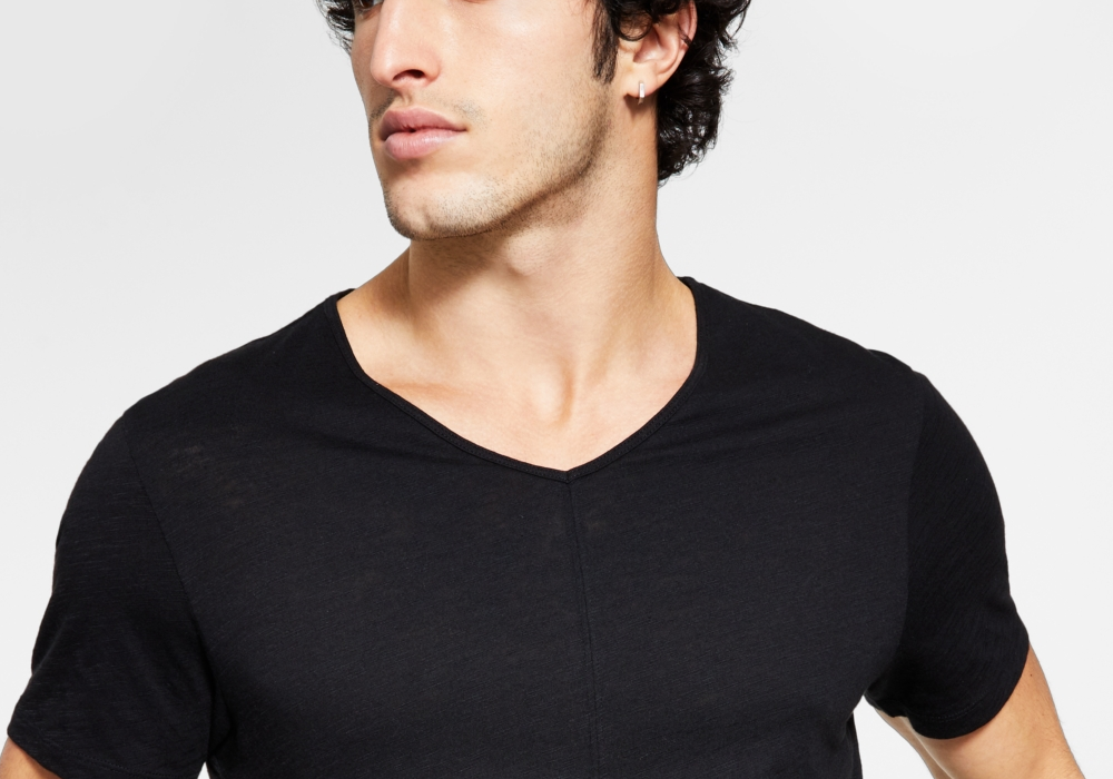 Camiseta masculina sólida com decote em V da Inc International Concepts, preta, tamanho P