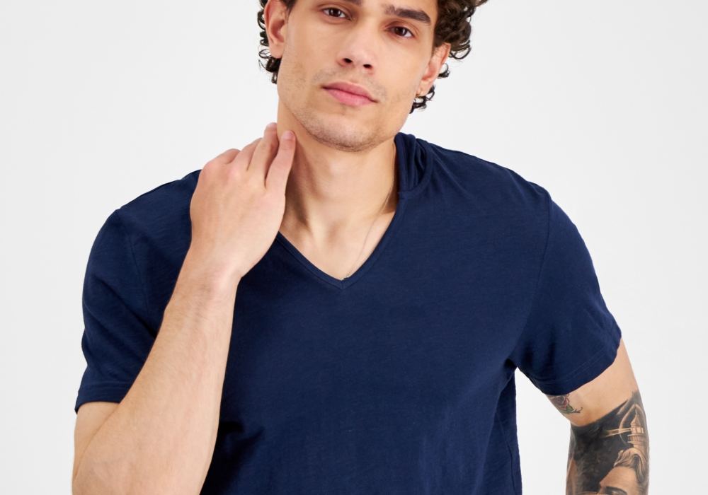 Camiseta masculina com decote em V da INC, azul, tamanho XS