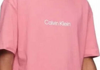 Camiseta Calvin Klein Masculina com Estampa Gráfica Rosa Tamanho GG