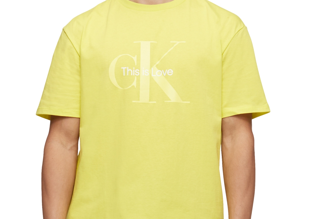 Camiseta Calvin Klein Masculina com Estampa de Logotipo Pride, Amarela, Tamanho P