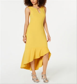 Thalia Sodi Vestido longo sem mangas com babados, amarelo, tamanho grande