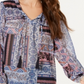 Blusa feminina estilo &amp; co com estampa de borla e amarração, azul, tamanho médio