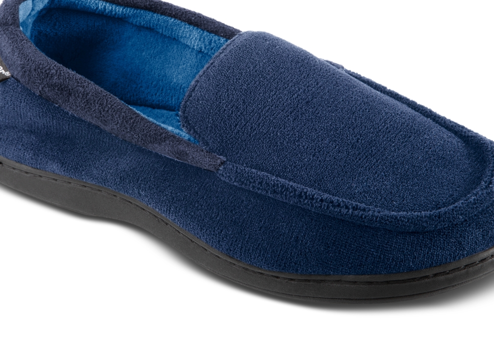 Chinelo masculino Isotoner Jared Moc-Toe com espuma viscoelástica, azul, tamanho M