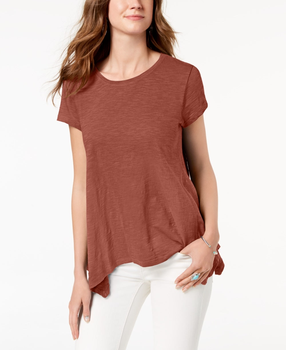 Camiseta feminina estilo lenço marrom tamanho médio