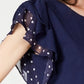 Blusa feminina Maison Jules com estampa e mangas bufantes, azul marinho, tamanho pequeno
