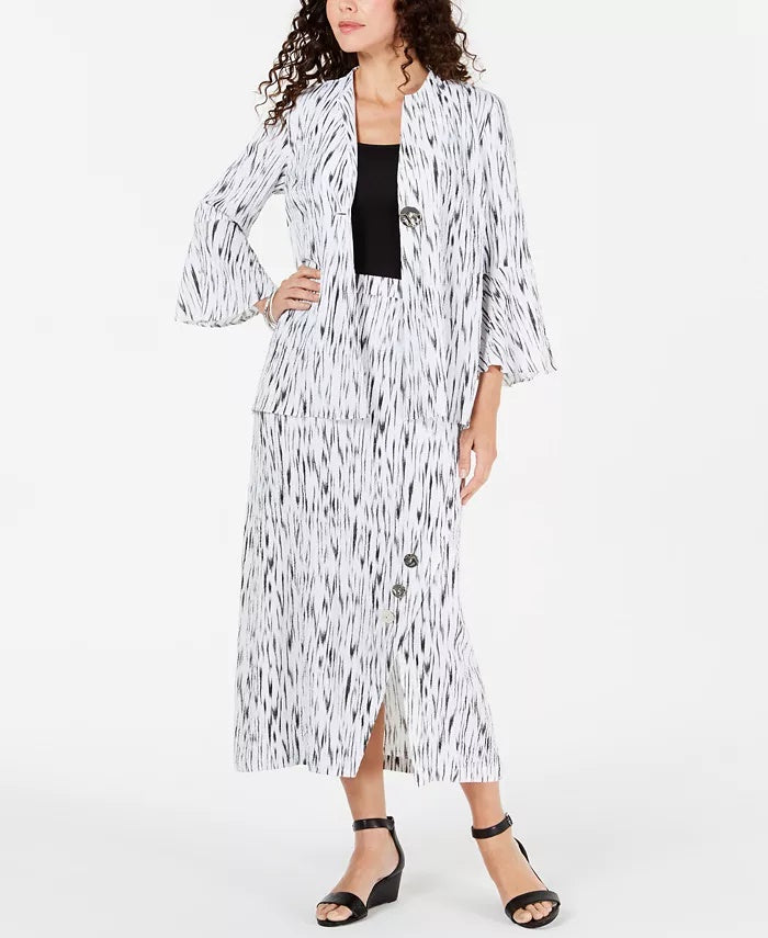 Jaqueta feminina JM com textura amassada e manga sino, branca, tamanho pequeno