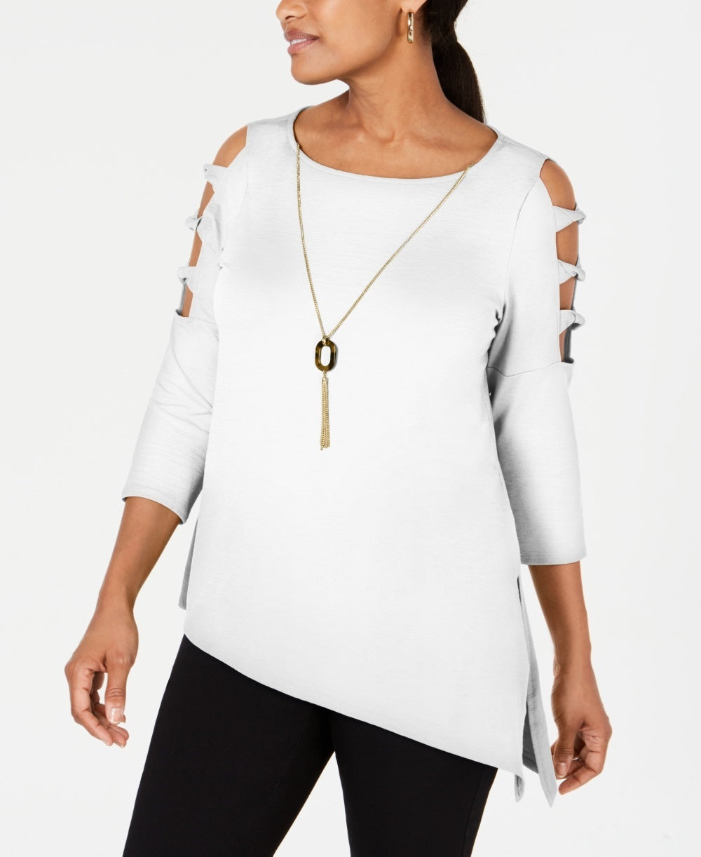Blusa feminina JM Collection com bainha assimétrica e manga escada, branca, tamanho pequeno