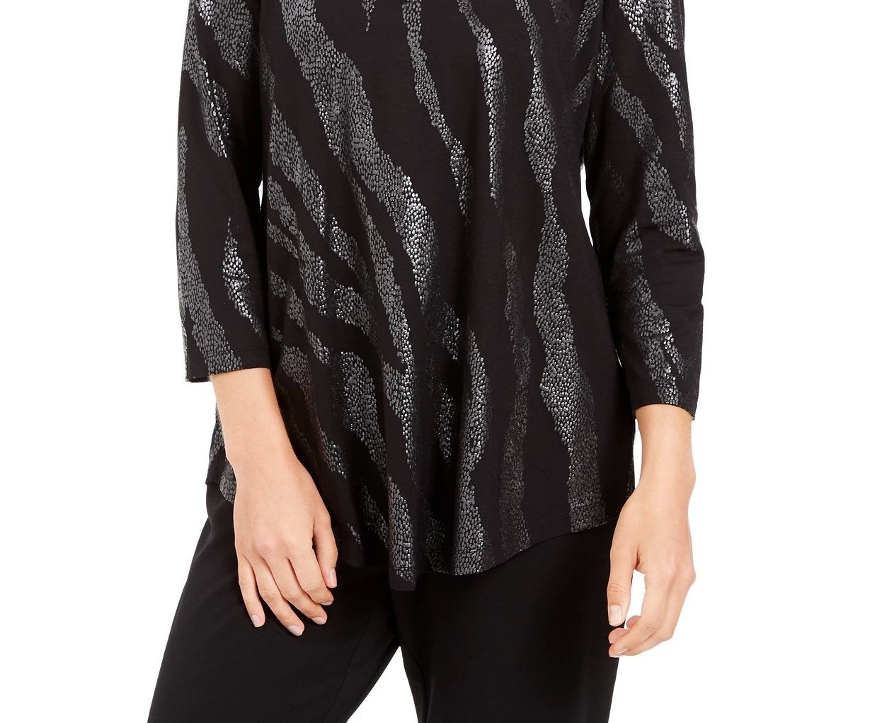 Top estampado com decote redondo da coleção feminina JM, preto, tamanho pequeno