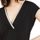 Blusa feminina Alfani com decote em V e detalhes, preta, tamanho grande