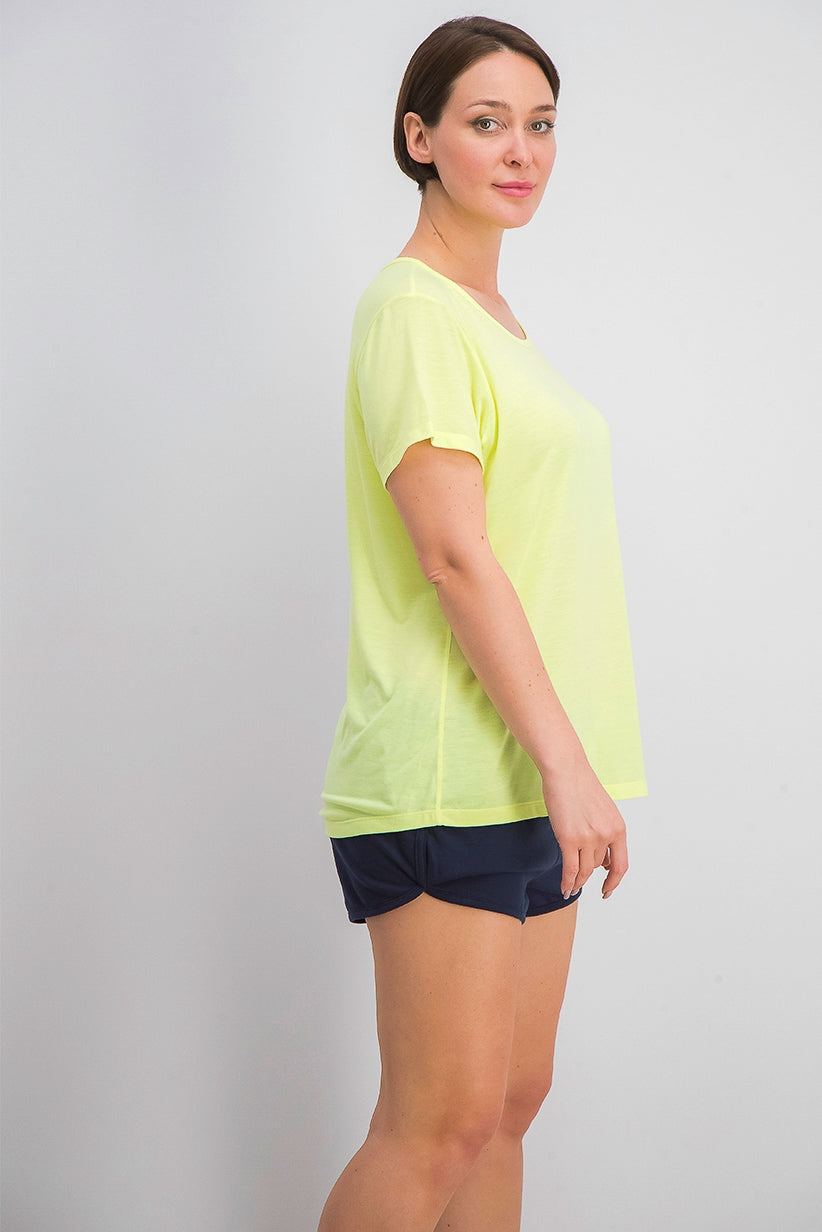 Camiseta feminina Ideology com costas em malha, amarela, tamanho pequeno