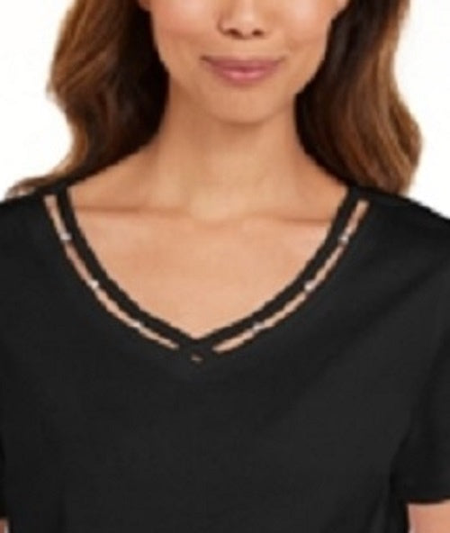 Camiseta feminina Karen Scott de algodão com decote em V e acabamento aberto, preta, tamanho médio