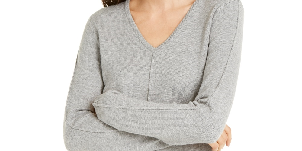 Alfani Suéter túnica feminino com decote em V cinza tamanho médio