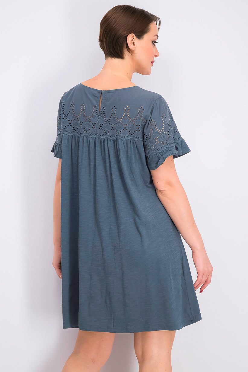 Vestido estilo camiseta feminino com mangas esvoaçantes, cinza escuro, tamanho médio