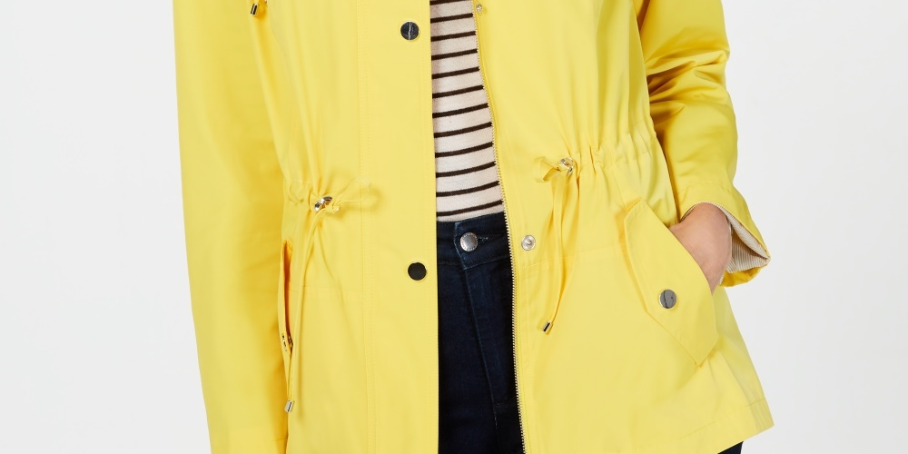 Jaqueta de chuva feminina Charter Club Anorak amarela pequena grande