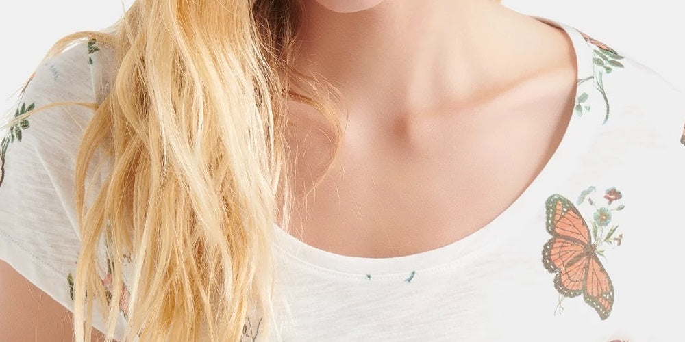 Camiseta feminina com estampa de borboleta Lucky Brand, branca, tamanho X-S