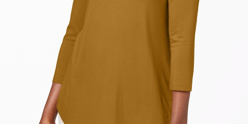 Top feminino com decote redondo e manga curta JM Collection, dourado, tamanho médio