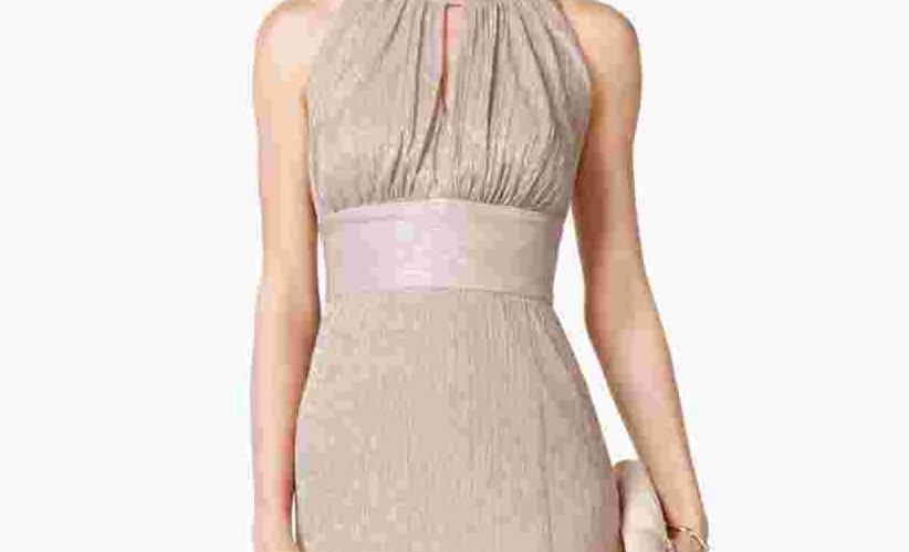 Vestido feminino R &amp; M Richards com decote halter e decote em V, tamanho 6, dourado
