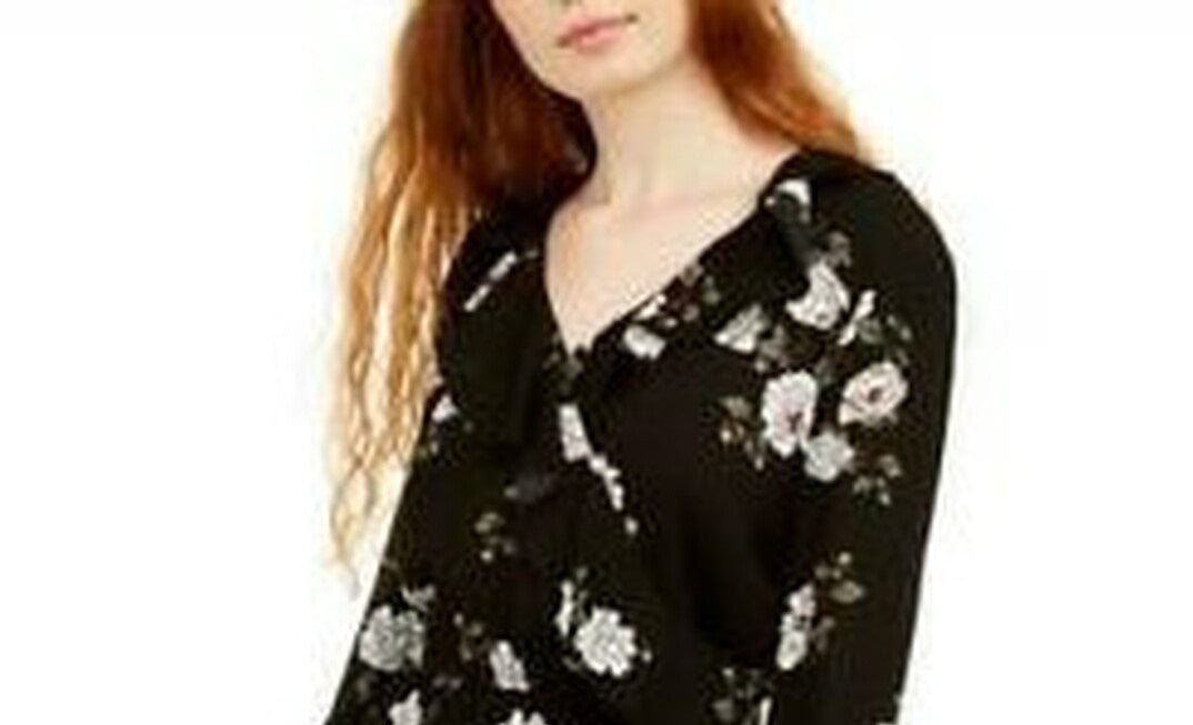 Vestido envelope floral sintético American Rag Junior's, preto, tamanho médio