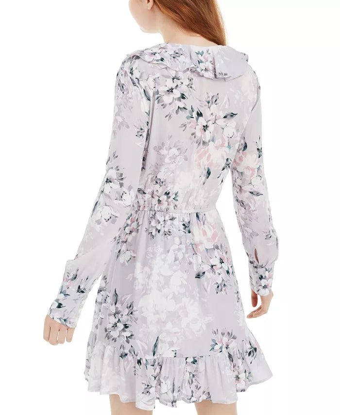 Vestido envelope estampado com babados e acabamento em babados da American Rag Juniors, tamanho médio, cinza