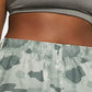 Shorts de corrida Nike Tempo Dri Fit feminino, cor carvão, tamanho 2X