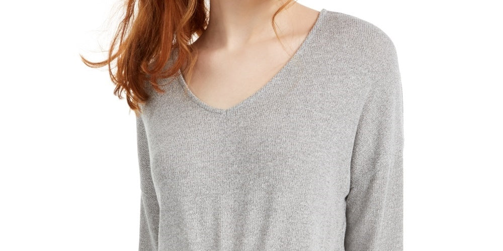 Top Hippie Rose Junior com decote em V e bainha amarrada, cinza, tamanho grande