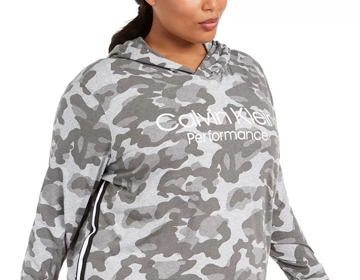 Calvin Klein Performance Moletom com capuz feminino plus size com estampa camuflada e logotipo, cor carvão, tamanho 1X