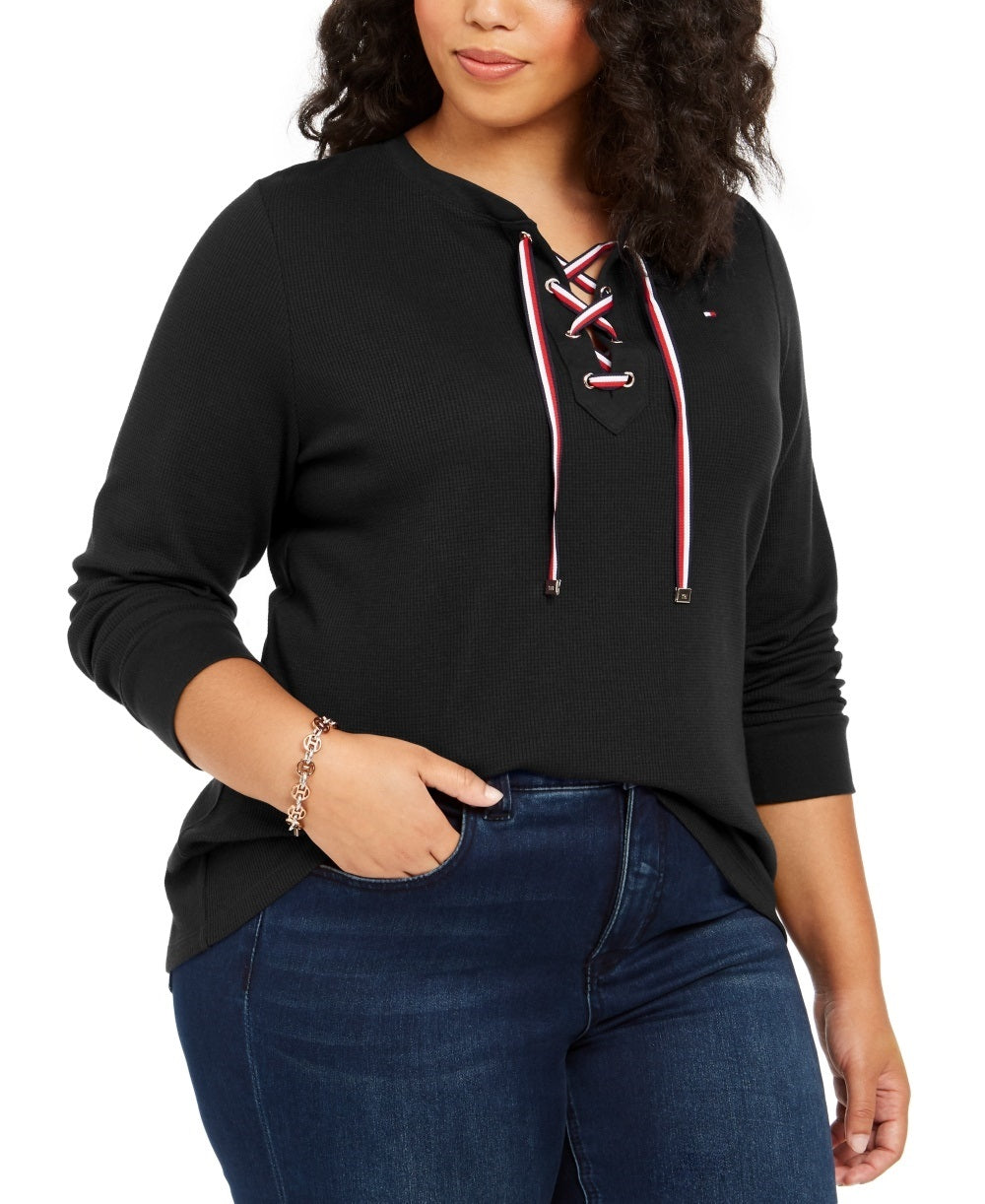 Tommy Hilfiger Blusa de malha waffle com cadarço feminina, preta, tamanho 2X