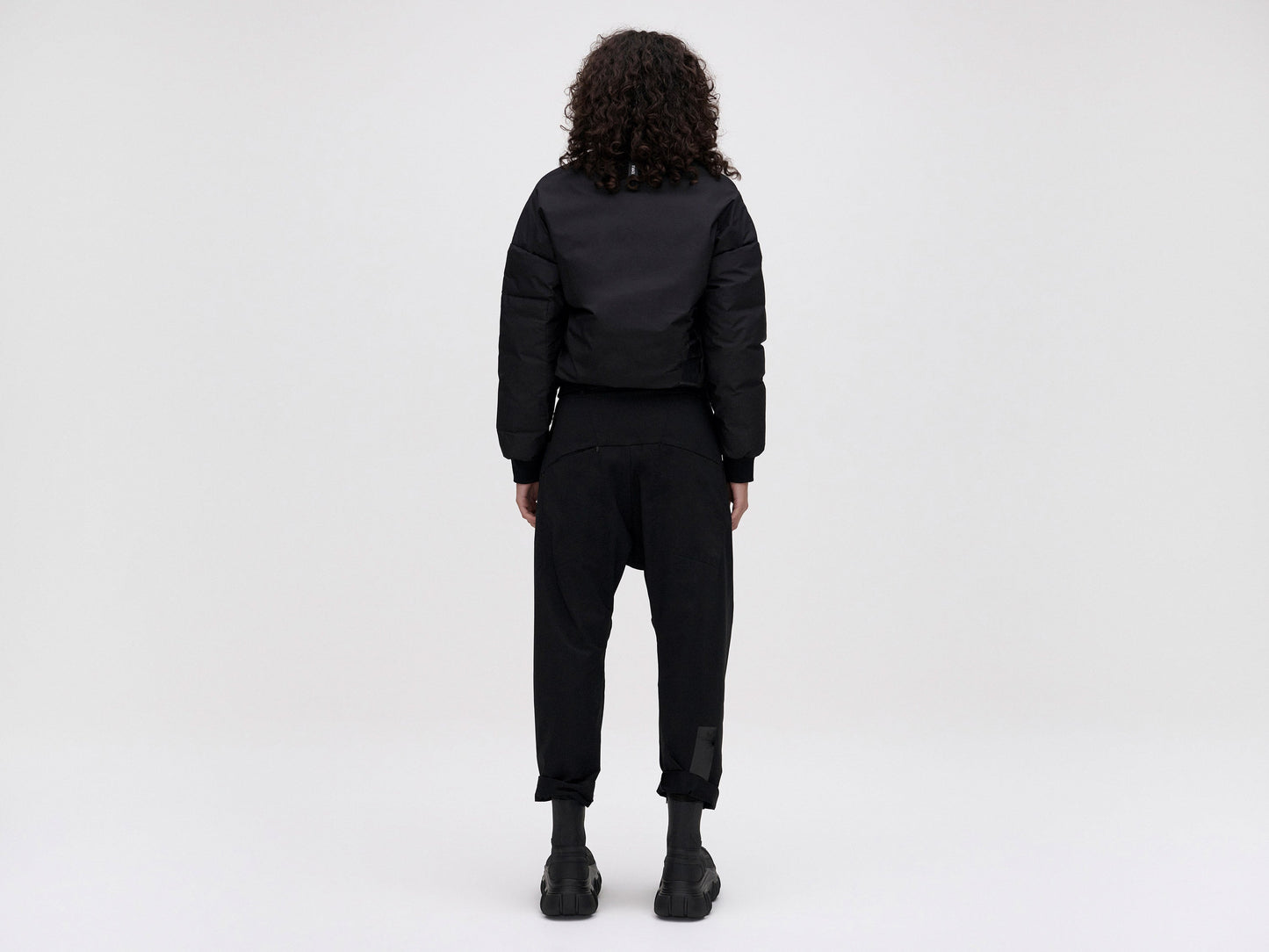 CREW PANT - BLACK