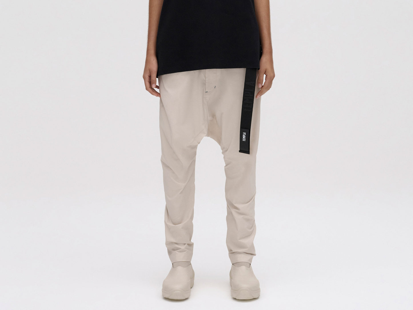 dropped-pant-fog