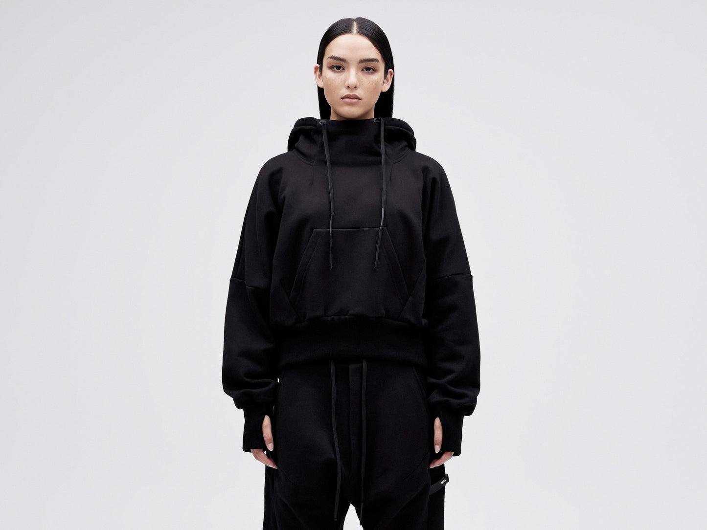 Cropped Hoodie - Black
