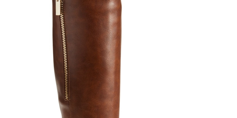 Material Girl Botas de montaria femininas Winnnie de couro sintético, tamanho médio, marrom, 5 M