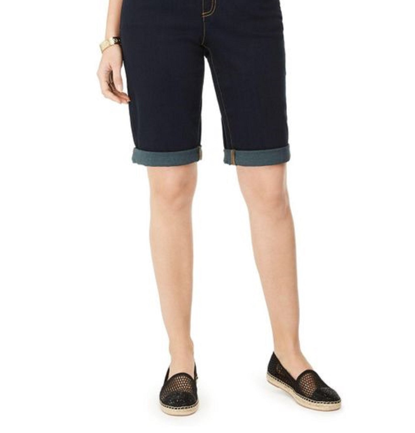 Shorts jeans femininos INC International Concepts com ajuste curvilíneo e acabamento contrastante, azul-marinho, tamanho 6