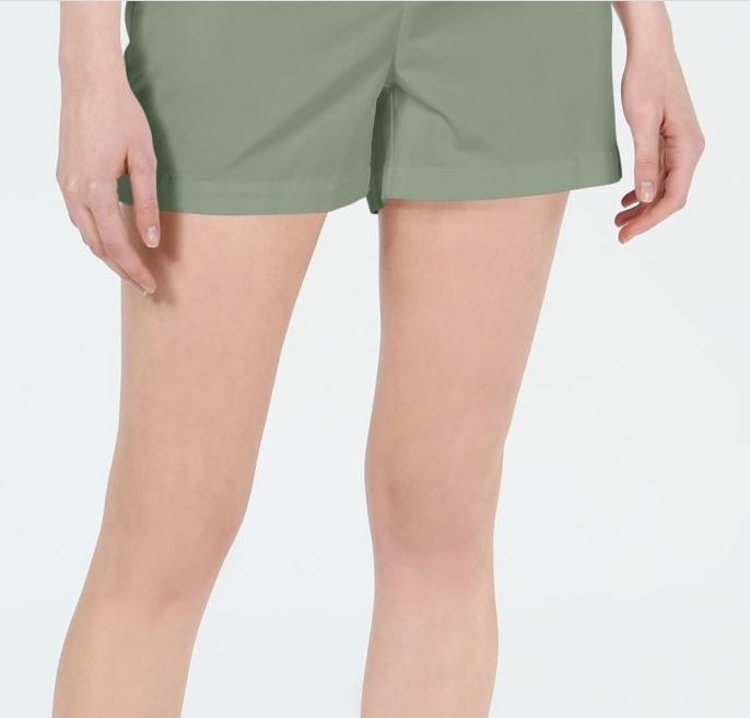 Shorts chino femininos Maison Jules com frente lisa, verde, tamanho 12