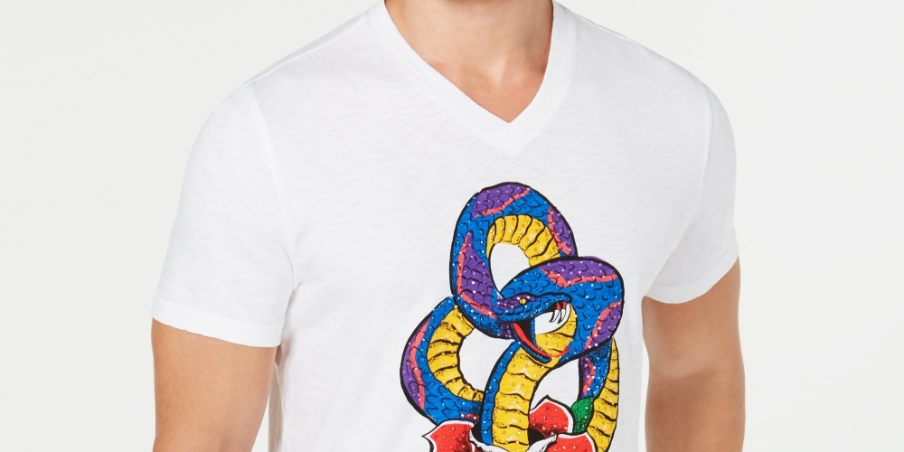 Camiseta masculina com strass e cobra da INC International Concepts, branca, tamanho XX-G