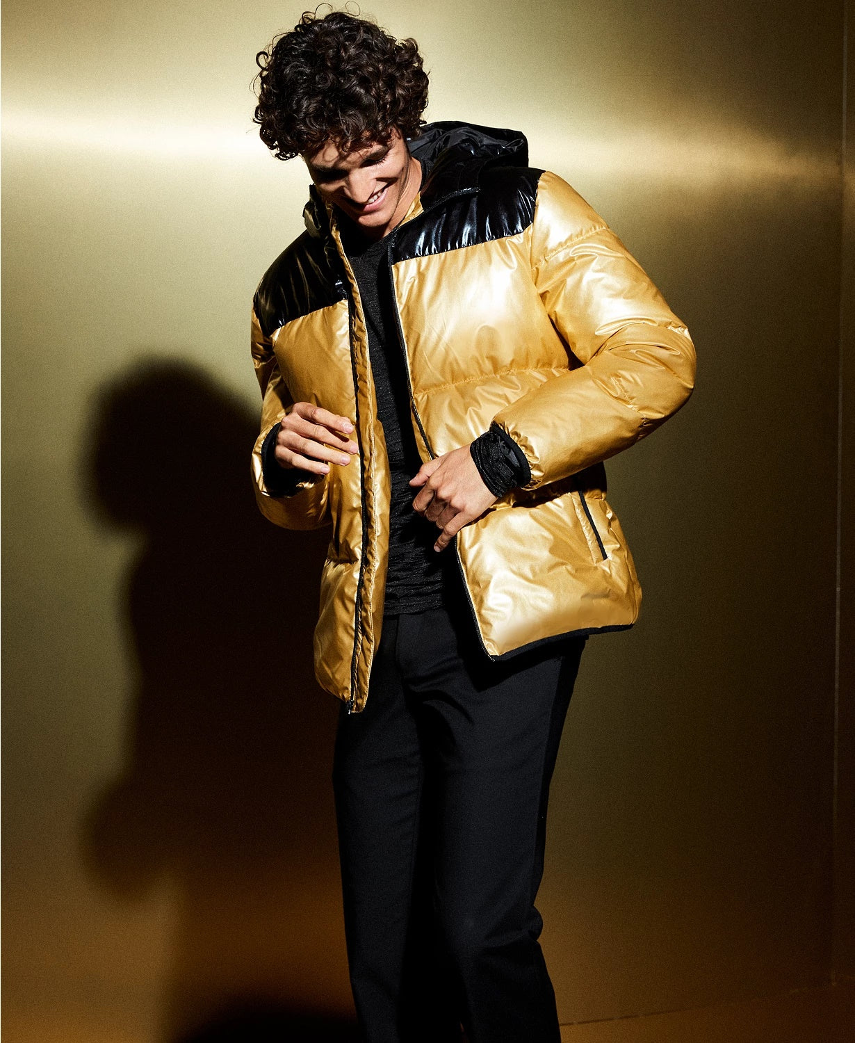 Casaco acolchoado com capuz Alfani masculino, amarelo, tamanho X-G