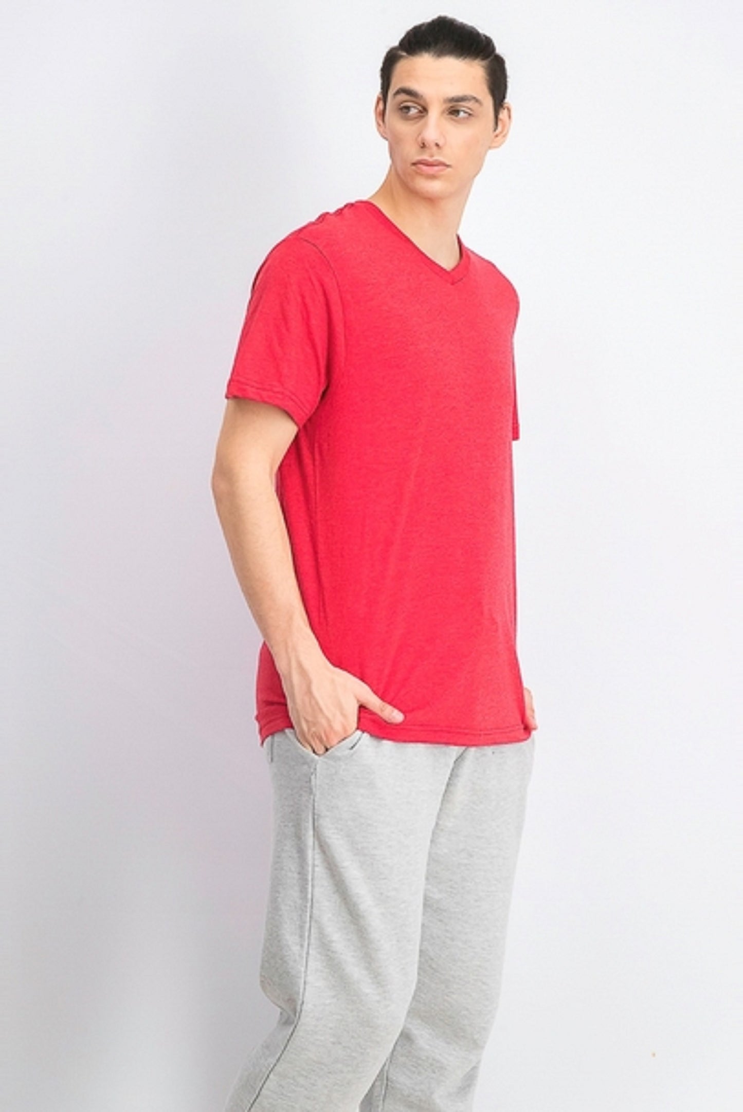 Camiseta masculina Alfani com decote em V vermelha, tamanho médio