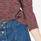 Camisa listrada feminina Maison Jules com manga 3/4, vinho, tamanho médio