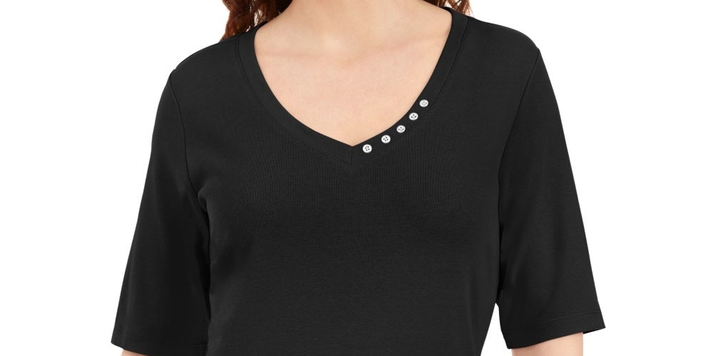 Blusa feminina Karen Scott com decote em V e detalhe de botão, preta, tamanho pequeno