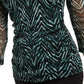 INC International Concepts Top feminino com decote em V e camada dupla, verde, tamanho pequeno médio